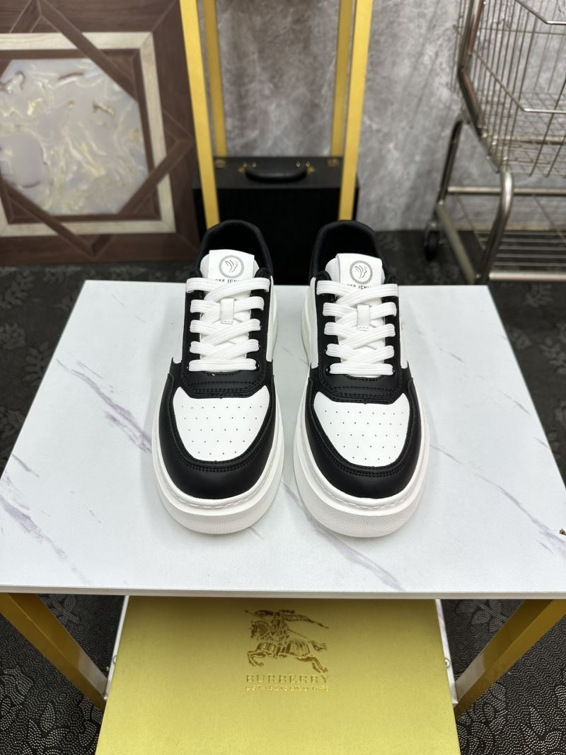 Burberry Low Shoes